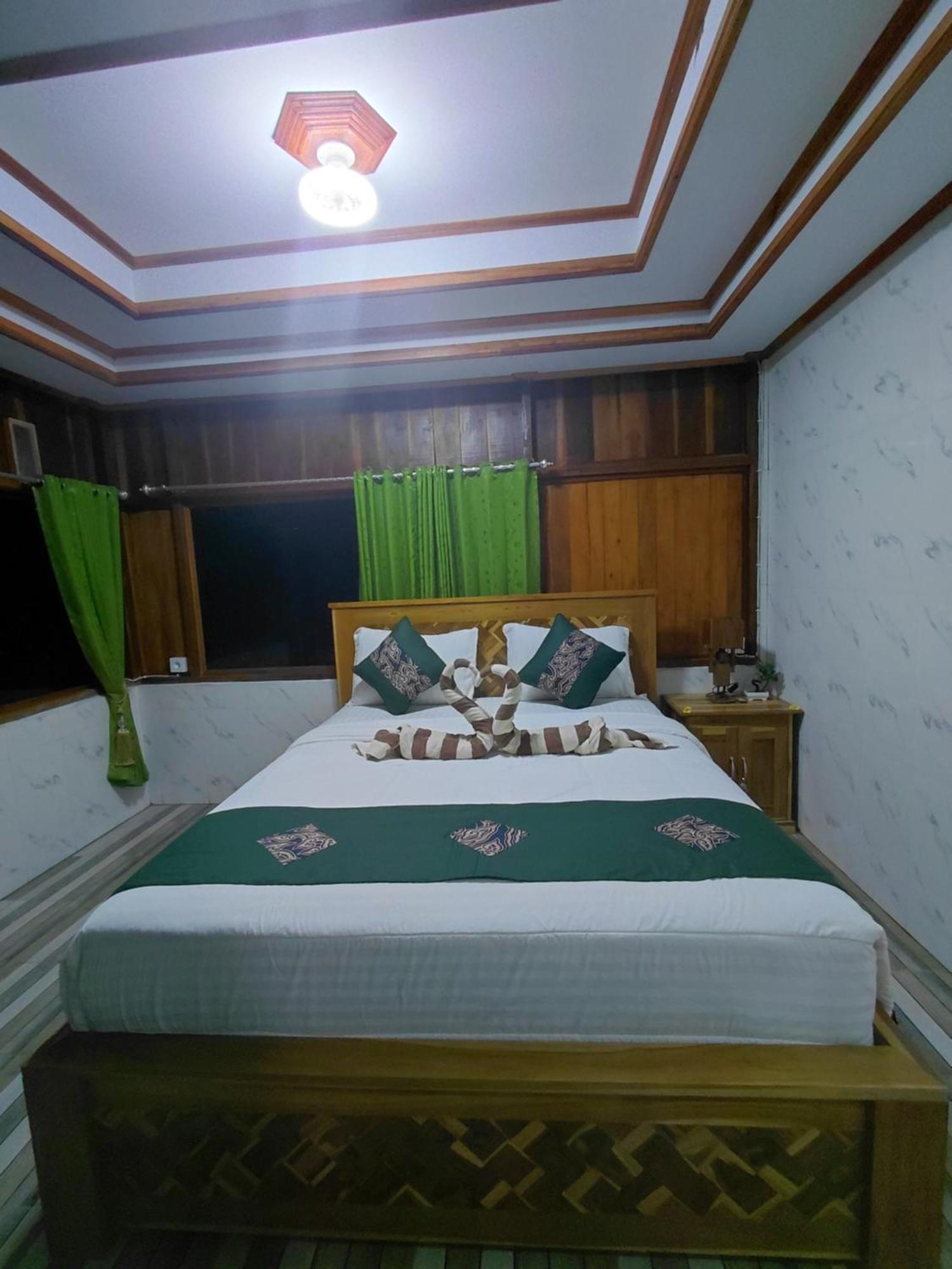 Friendly Homestay Lemukih ซีงาราจา ภายนอก รูปภาพ