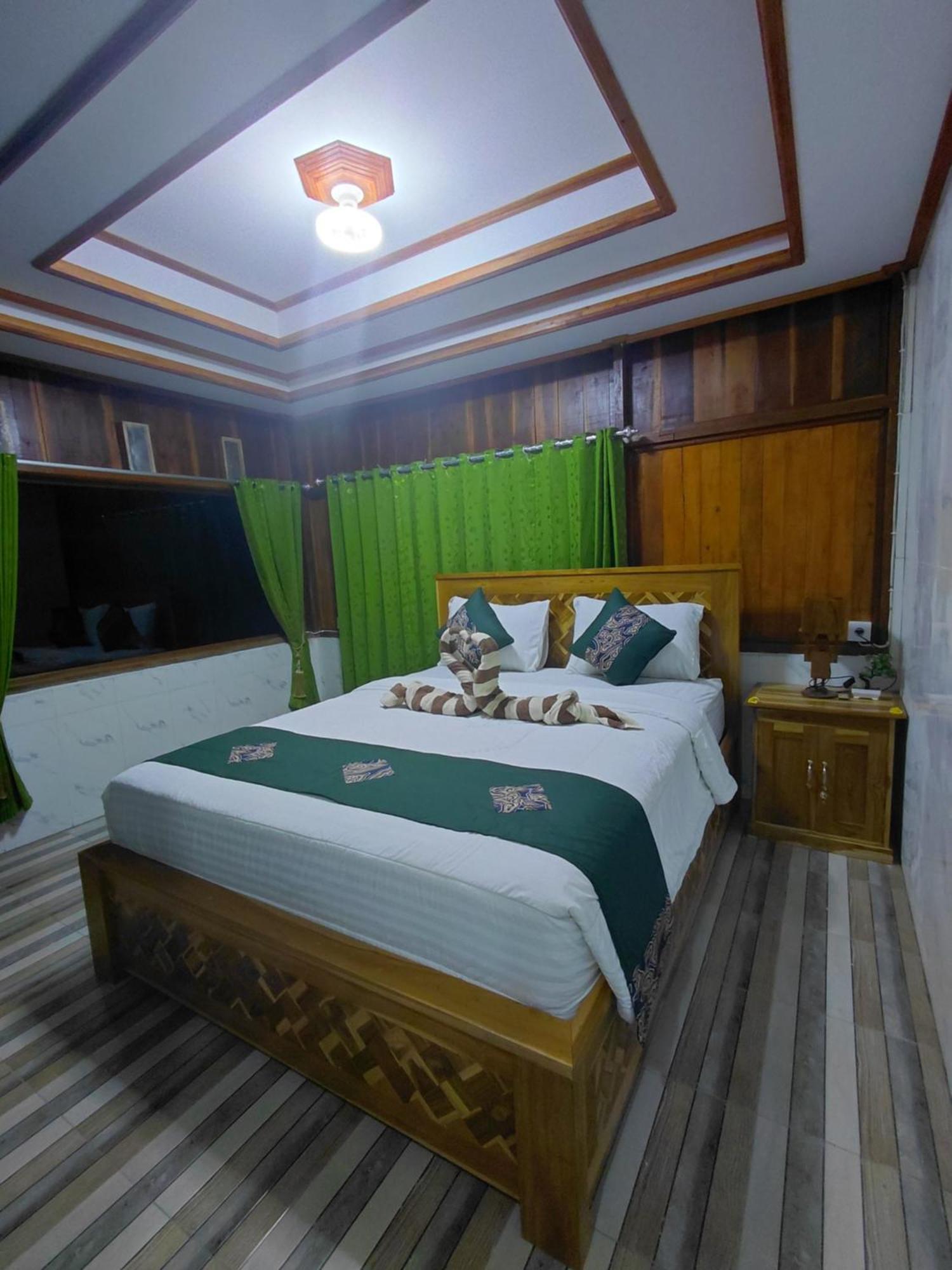 Friendly Homestay Lemukih ซีงาราจา ห้อง รูปภาพ